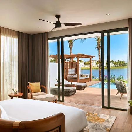 Mövenpick Villas&Residences Phú Quốc Exterior foto A bedroom at the resort