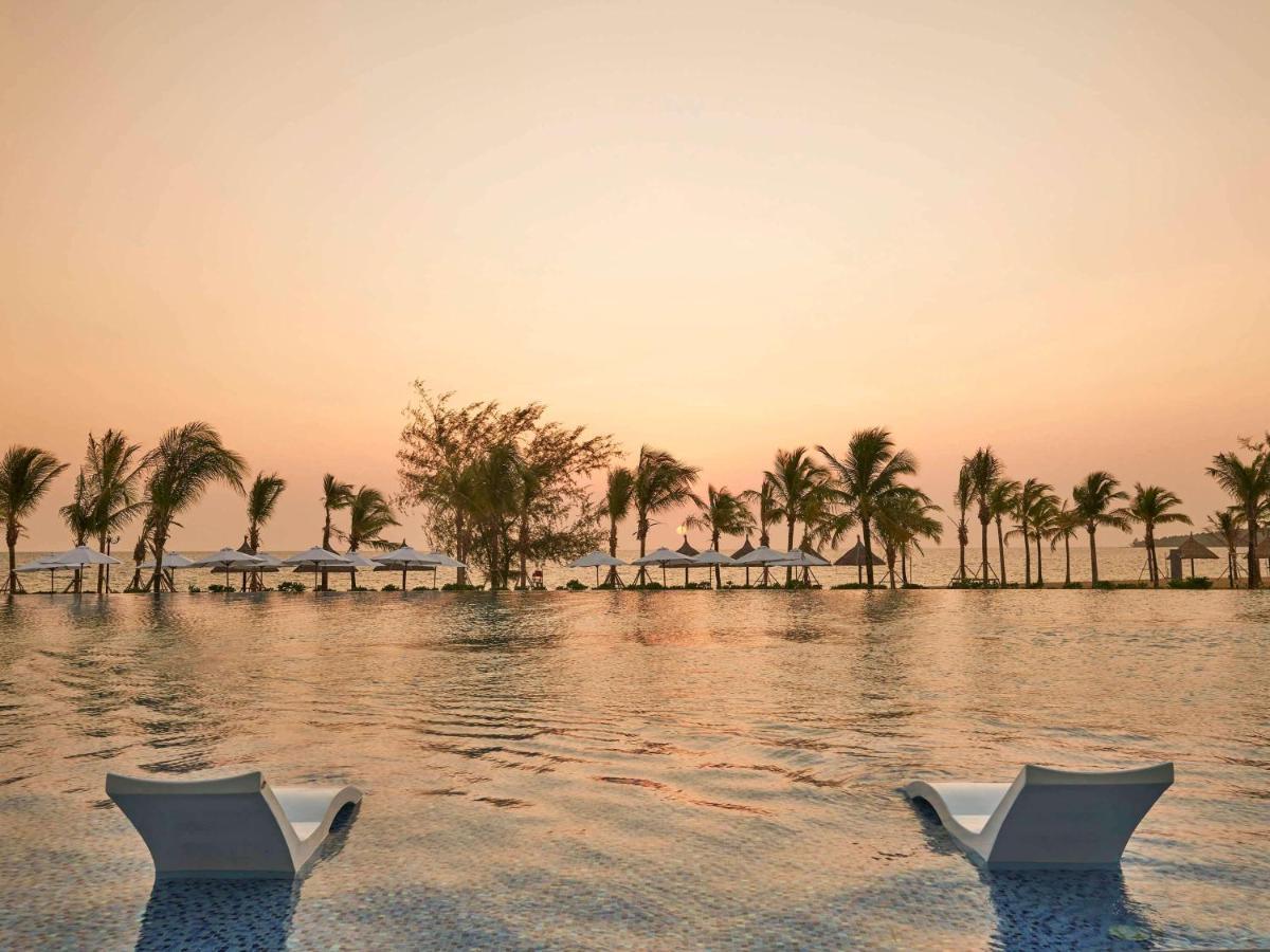 Khách sạn Mövenpick Villas&residences 5*